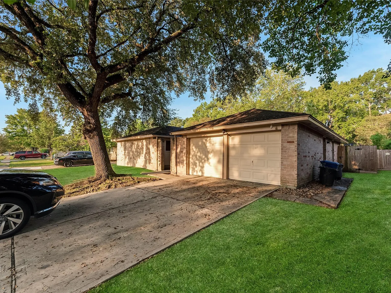 3 bed, 2.0 bath, 1460 sqft, $1,650 — Photo 2