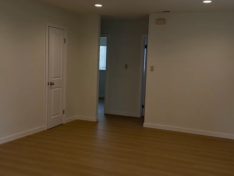 108 Andrew Ave — Photo 2