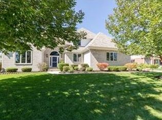 13716 High Point Cir, Fishers, IN 46038