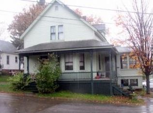 13 Oak St, Northfield, NH 03276