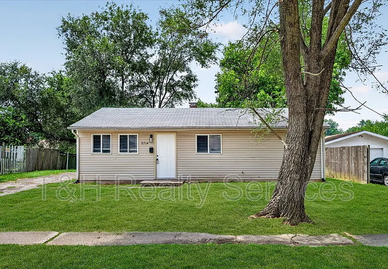 2714 Dawson St — Photo 1