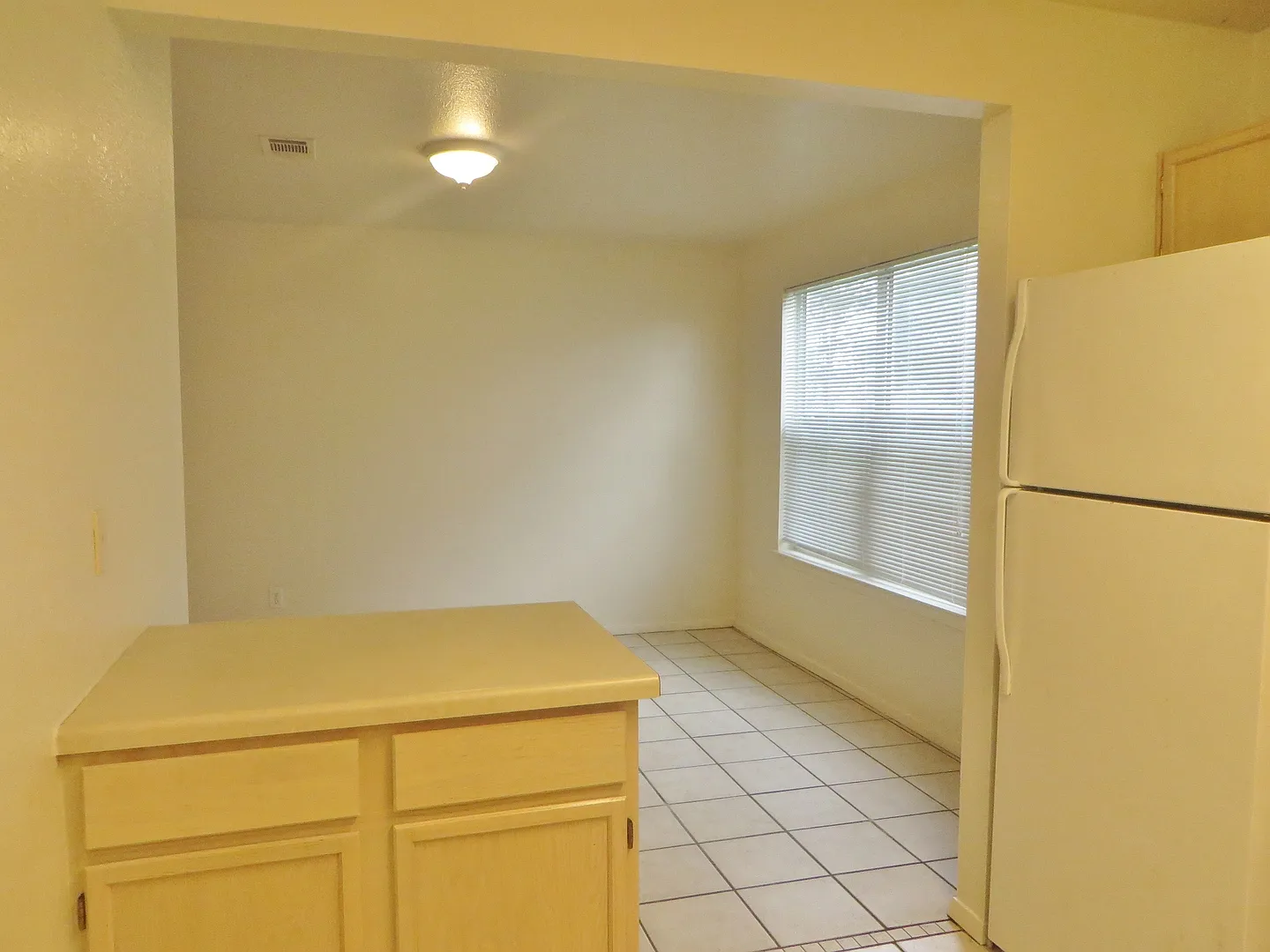 2 Bedroom 2 Bathroom Unit In Georgetown — Photo 4