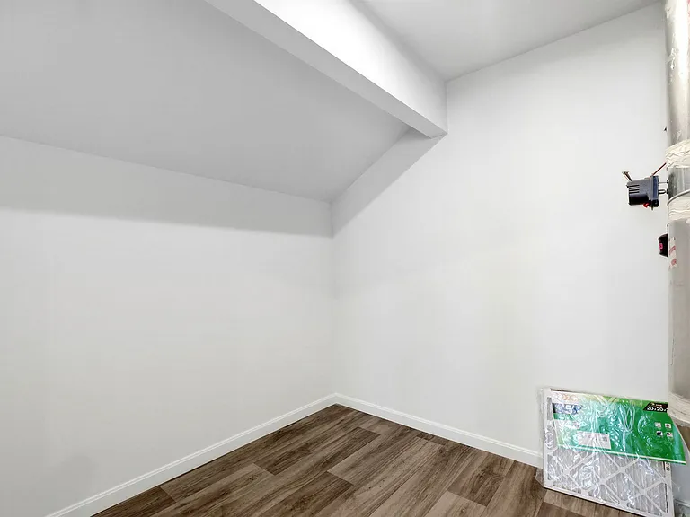 6029 Bluecrest Dr — Photo 59