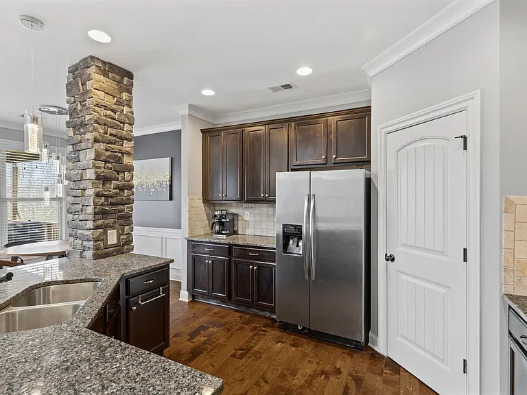 1016 Highgrass Ct — Photo 12