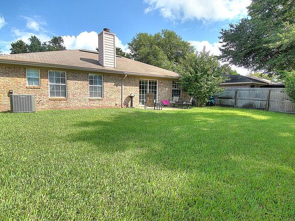 5th image of 7556 Deer Cove Ln