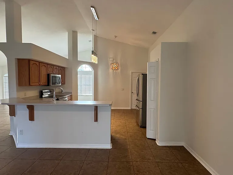 1823 Ashton Dr E — Photo 23