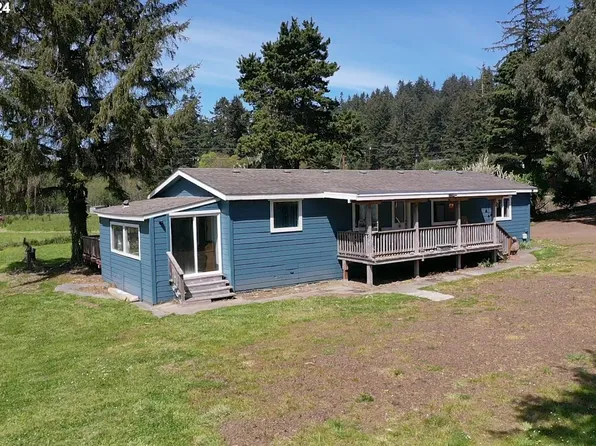 28358 Mateer Rd, Gold Beach, OR 97444