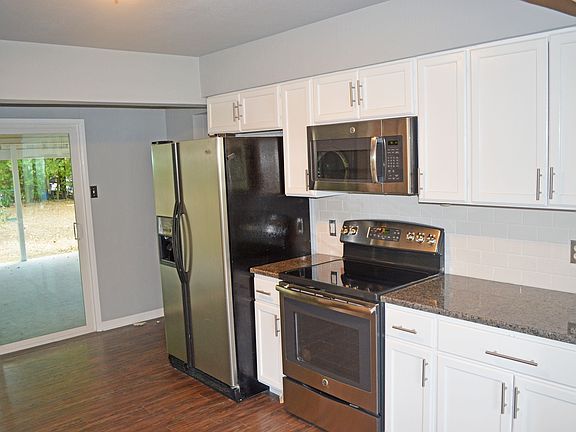 5th image of 118 Waldo Dr