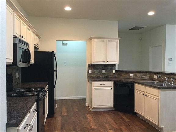 5th image of 1721 Country Crest Ln