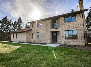 3330 Fenceline Rd, Franksville, WI 53126