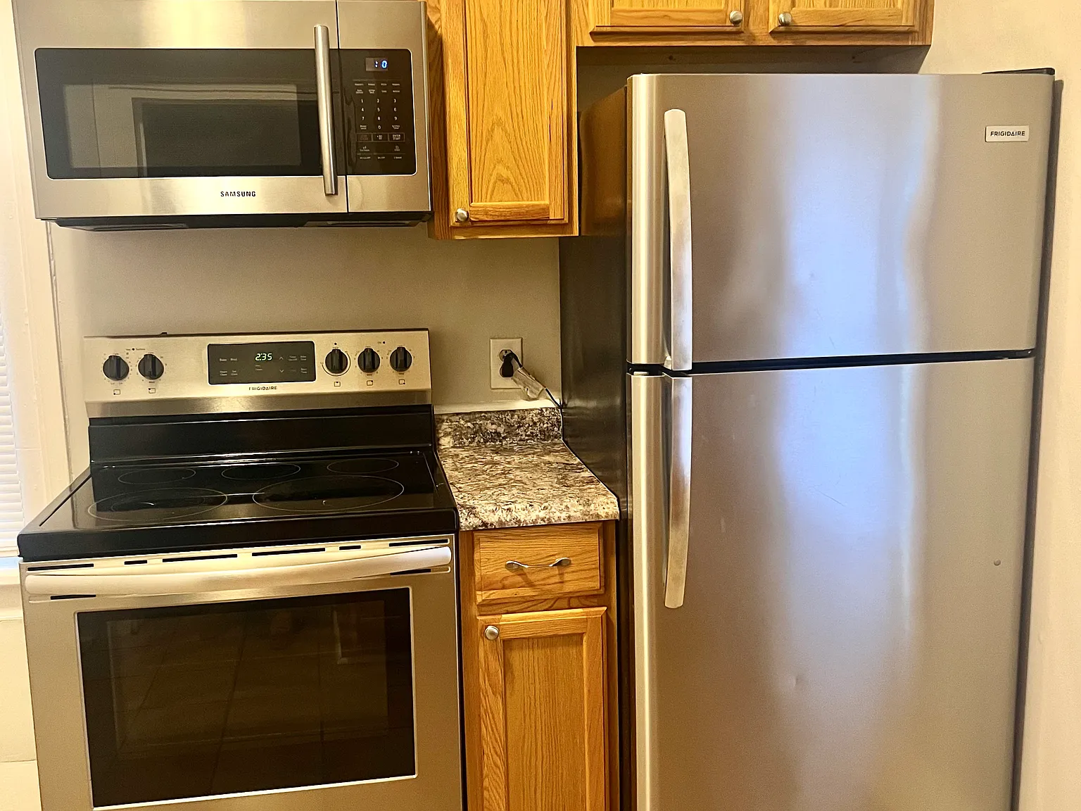 843 Cherry St — Photo 3