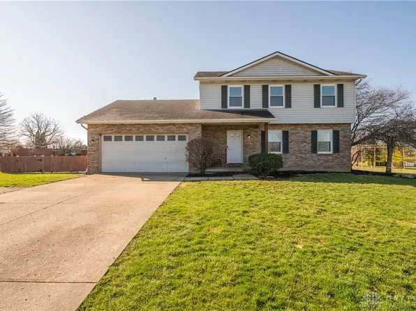 2375 Green Knoll Dr, Springfield, OH 45502