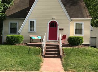 206 E King St, Fairfield, IL 62837