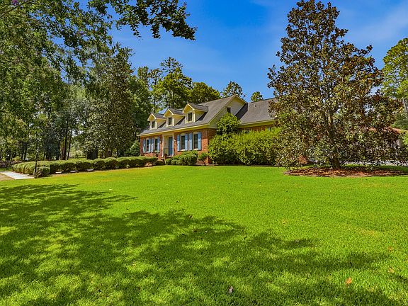 2nd image of 255 Longleaf Dr