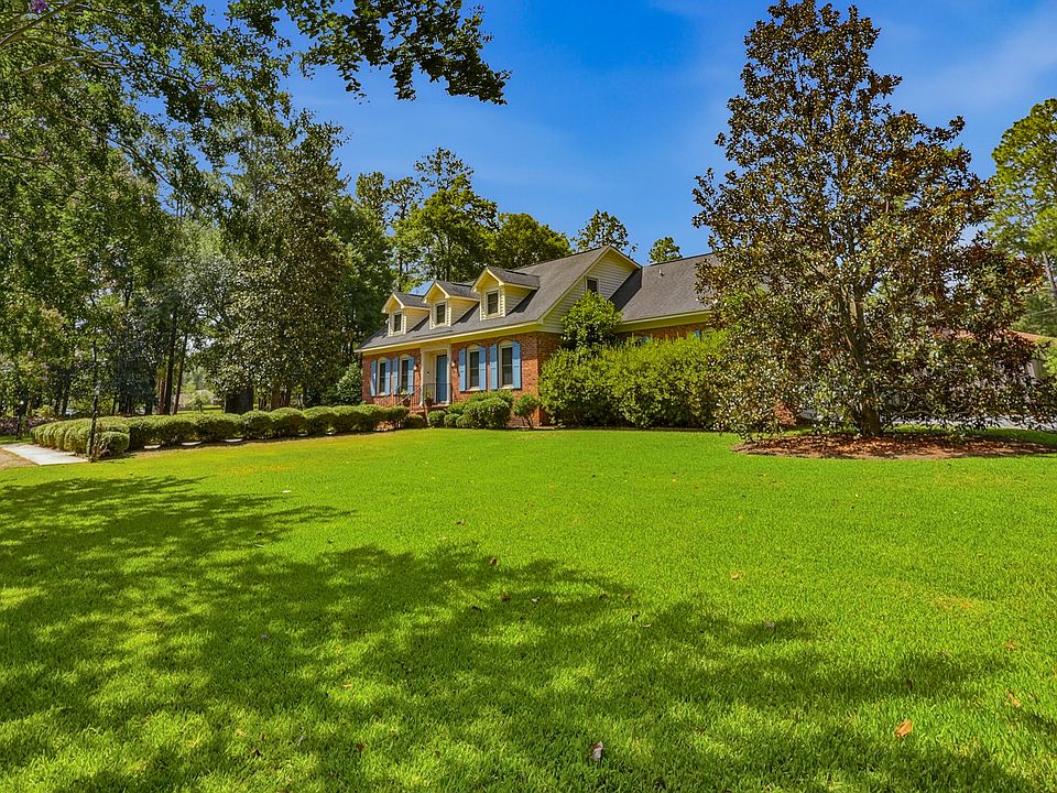 1st image of 255 Longleaf Dr