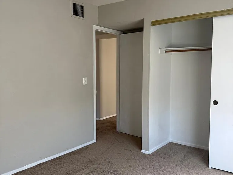 4611 Krissylouise Way #C — Photo 10