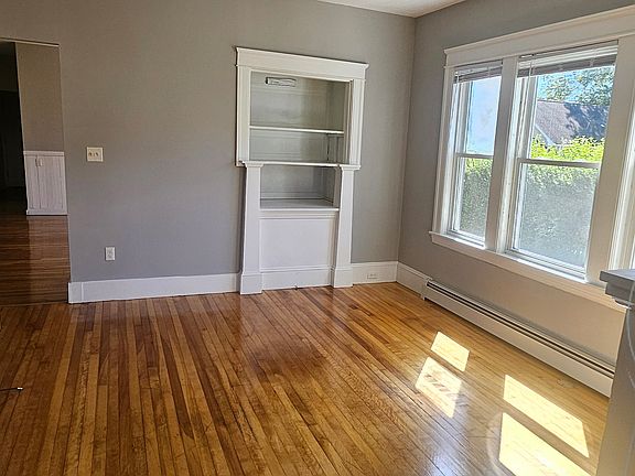 4th image of 320 Hamilton St #1