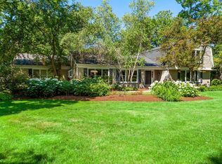 114 Carriage Rd, North Barrington, IL 60010