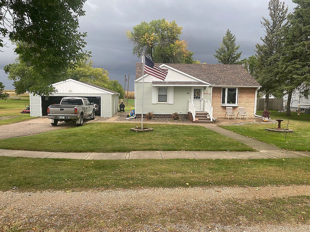 109 E 240th St, Ringsted, IA 50578 Zillow