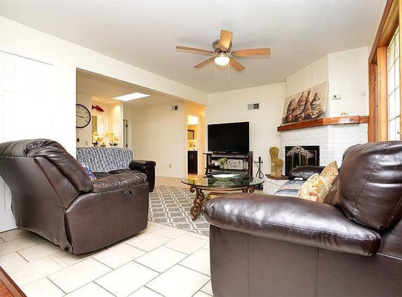3rd image of 10209 Mullally Dr