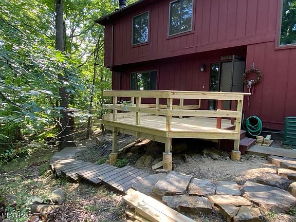 3rd image of 7517 Creekwood Dr