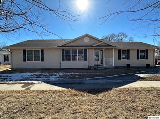 215 Oak St, Bee, NE 68314