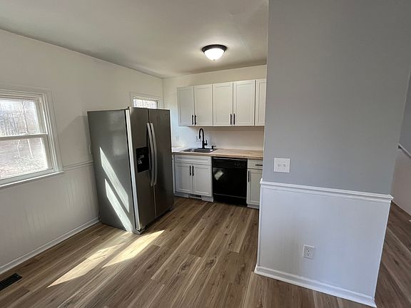 5th image of 7613 Mine Valley Rd