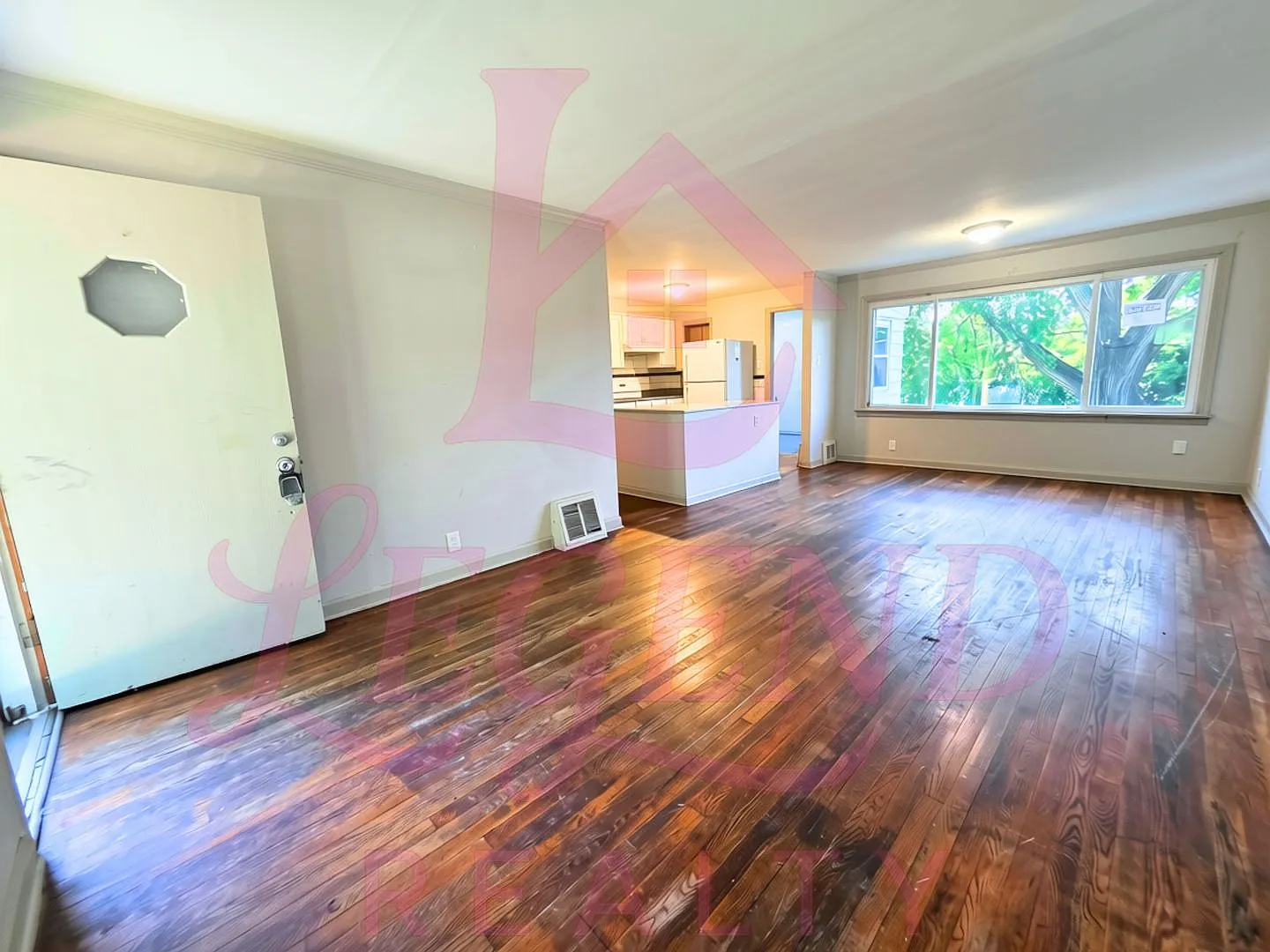3 Bedroom, 2 Bath Home with Bonus Room & Double Driveway — Photo 4
