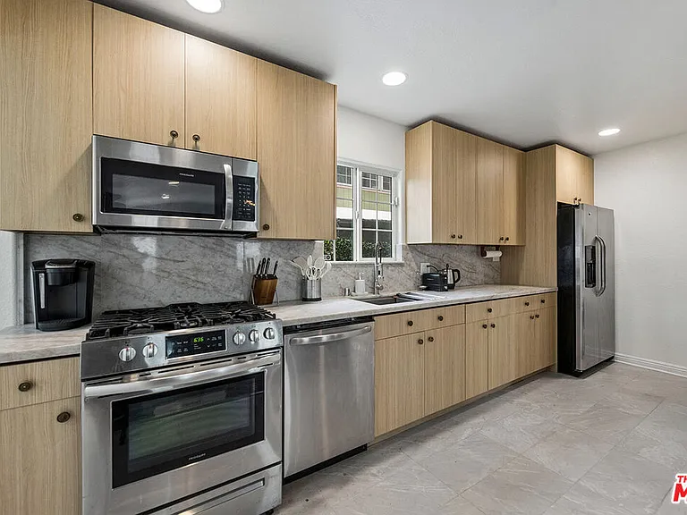 3707 Exposition Blvd — Photo 7