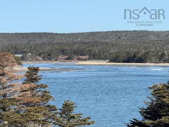 2nd image of 1225 New Harbour Lundy Rd