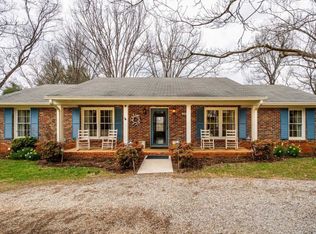 208 Hillcrest Dr, Amherst, VA 24521
