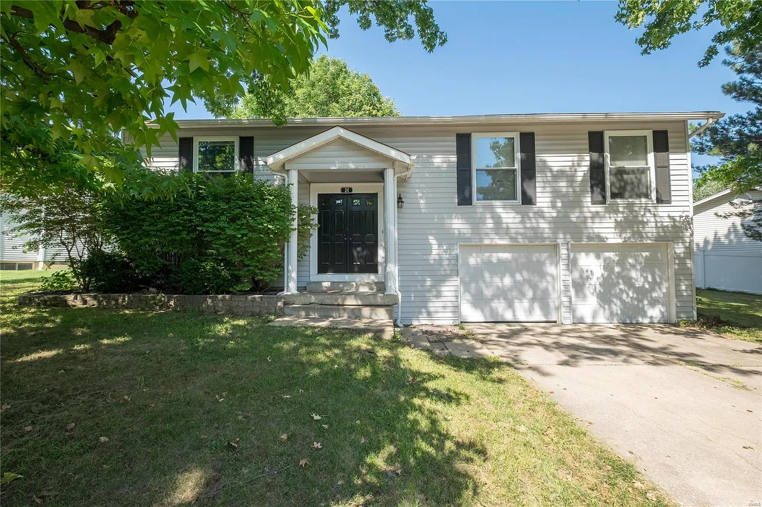 24 Marianne Dr photo 1