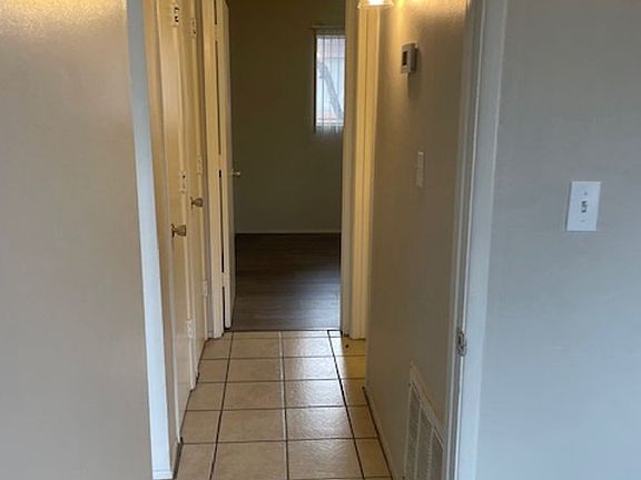 5th image of 1402 N Craycroft Rd #Craycroft1402-3