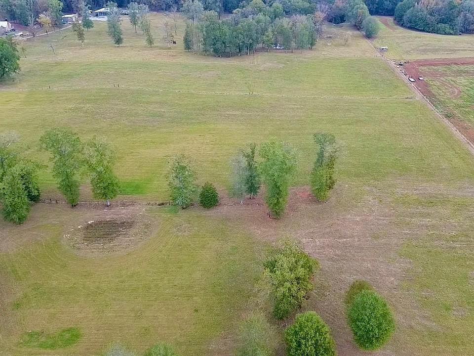 2nd image of 2121 Highway 77 #3