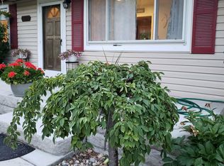 33790 Steadman Rd, New Boston, MI 48164