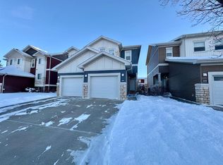 189 Silkstone Rd W #2, Lethbridge, AB T1J4J9