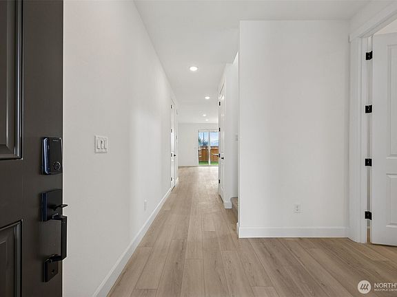 2nd image of 14825 204th Avenue Ct E #576