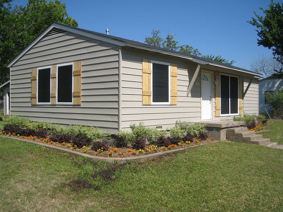 1st image of 921 Cuero Dr