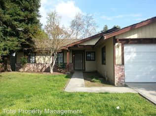 538 S Aronian St, Tulare, CA