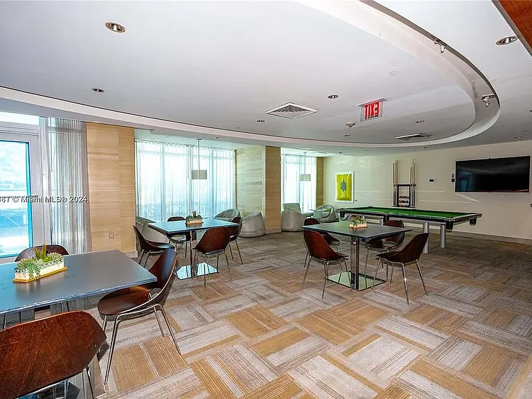 950 Brickell Bay Dr #4409 — Photo 6