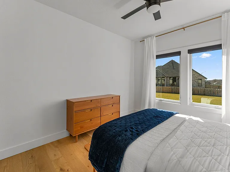 4464 E Lancaster Way — Photo 30