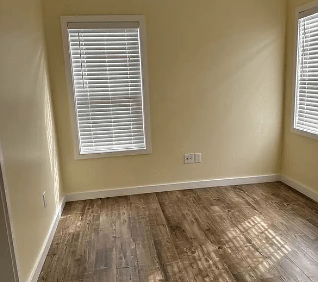 6403 S Victoria Ave — Photo 6