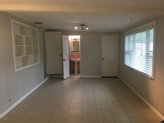 Oversized FL room and 2nd bath, overlooks large backyard
