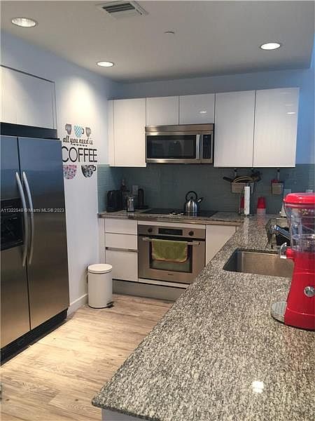 1st image of 1060 Brickell Ave APT 811