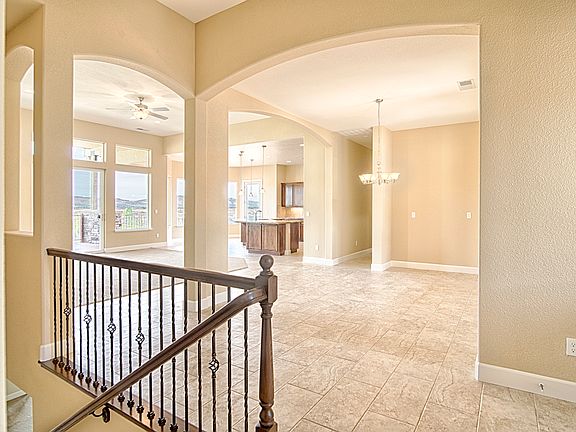 4th image of 2520 Singing Hills Dr