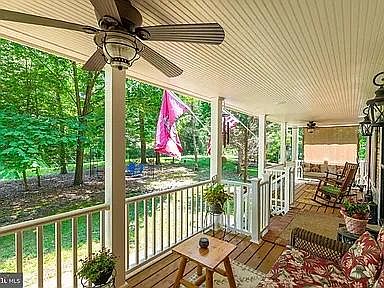 4th image of 318 Montpelier Dr