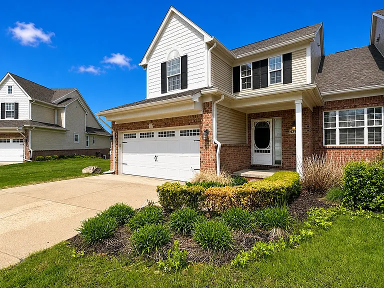 4392 Navin Field Ln — Photo 1