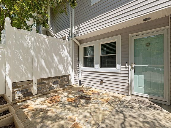 5th image of 7185 Sandy Creek Dr