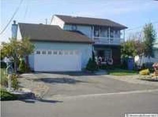 596 Bayview Dr, Toms River, NJ 08753