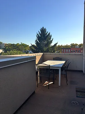 Rented by Compass | media 9